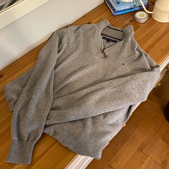 SOLD Tommy Quarter Zip - Picture 2 of 2